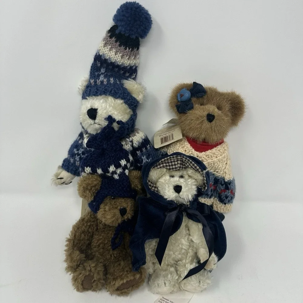 Boyds Bears Collection Lot of 4 Christmas Sweater Velvet Cape Plush With Tags
